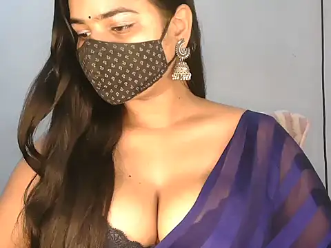 Snapshot of Curvy_Deepa chatting on June 11, 9:34 pm Curvy Deepa online show from June 11, 9:34 pm