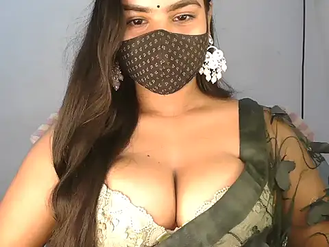 Snapshot of Curvy_Deepa chatting on June 13, 4:27 pm Curvy Deepa online show from June 13, 4:27 pm
