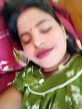 Snapshot of KRITIKA01990 chatting on June 14, 4:46 am KRITIKA01990 online show from June 14, 4:46 am