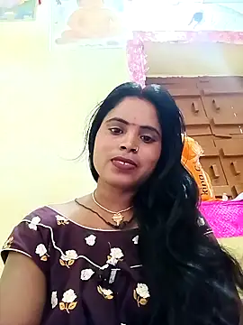 Snapshot of KRITIKA01990 chatting on June 4, 4:39 am KRITIKA01990 online show from June 4, 4:39 am