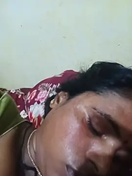 Snapshot of KRITIKA01990 chatting on July 15, 8:38 pm KRITIKA01990 online show from July 15, 8:38 pm