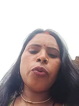 Snapshot of KRITIKA01990 chatting on July 7, 7:34 am KRITIKA01990 online show from July 7, 7:34 am