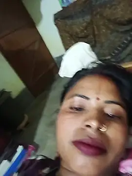Snapshot of KRITIKA01990 chatting on June 29, 5:56 pm KRITIKA01990 online show from June 29, 5:56 pm