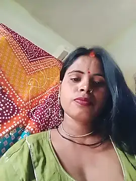 Snapshot of KRITIKA01990 chatting on July 7, 6:58 am KRITIKA01990 online show from July 7, 6:58 am