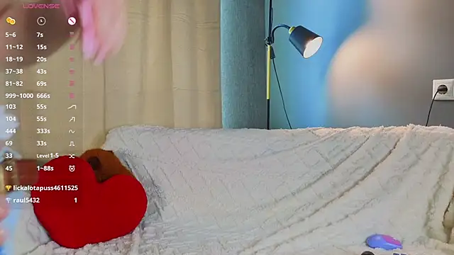 sexy xs online show from June 5, 6:29 am