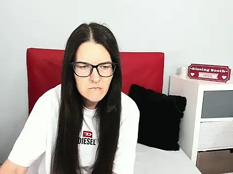 Snapshot of NadiaXlove chatting on July 9, 2:49 pm NadiaXlove online show from July 9, 2:49 pm