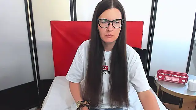 Snapshot of NadiaXlove chatting on June 30, 3:01 pm NadiaXlove online show from June 30, 3:01 pm