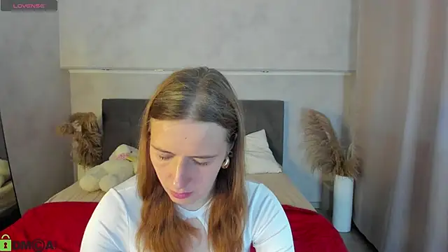 Snapshot of Kathrine-Meyer chatting on July 18, 12:52 am Kathrine-Meyer online show from July 18, 12:52 am