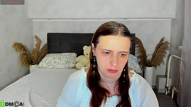 Snapshot of Kathrine-Meyer chatting on June 26, 1:00 am Kathrine-Meyer online show from June 26, 1:00 am