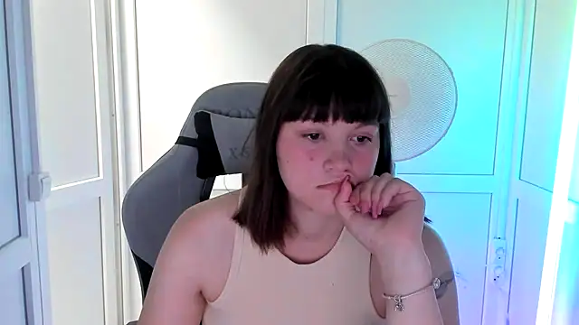 Vanilla Vixen online show from July 2, 6:03 pm