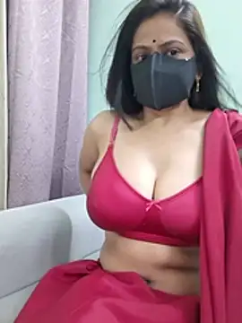 Snapshot of Yours_Stepmom chatting on July 1, 4:02 am Yours Stepmom online show from July 1, 4:02 am