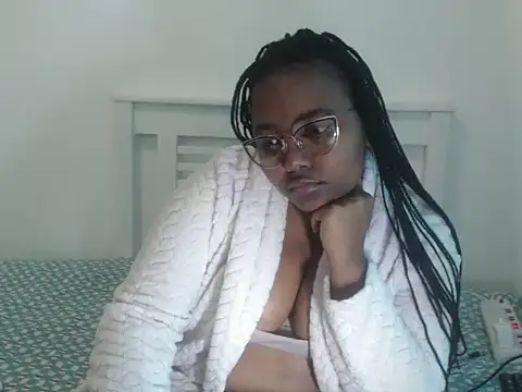 Snapshot of TenderousDoll chatting on June 30, 5:40 am TenderousDoll online show from June 30, 5:40 am