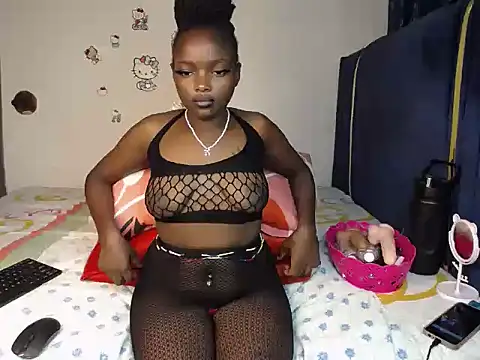 EMMAISBELLA online show from July 31, 2:58 pm