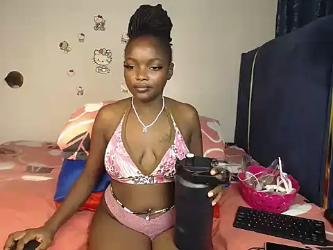 EMMAISBELLA online show from July 30, 2:49 pm