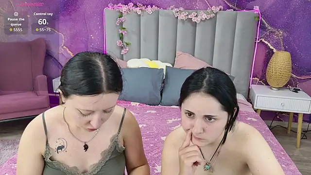 Snapshot of RuthHalll chatting on July 17, 10:01 am RuthHalll online show from July 17, 10:01 am