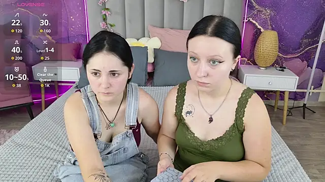Snapshot of RuthHalll chatting on July 16, 10:01 am RuthHalll online show from July 16, 10:01 am