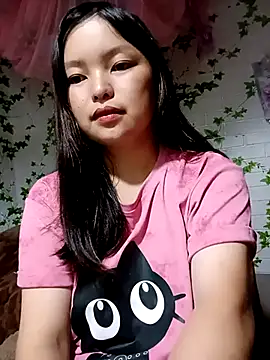 Snapshot of Linna-bae chatting on June 21, 2:01 pm Linna-bae online show from June 21, 2:01 pm