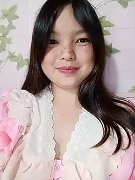 Snapshot of Linna-bae chatting on June 30, 1:55 pm Linna-bae online show from June 30, 1:55 pm