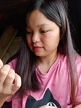 Snapshot of Linna-bae chatting on June 13, 1:03 am Linna-bae online show from June 13, 1:03 am