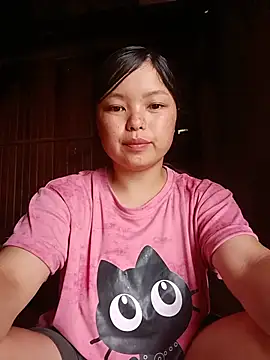 Snapshot of Linna-bae chatting on June 22, 2:28 am Linna-bae online show from June 22, 2:28 am