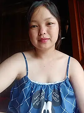 Snapshot of Linna-bae chatting on July 13, 12:21 am Linna-bae online show from July 13, 12:21 am