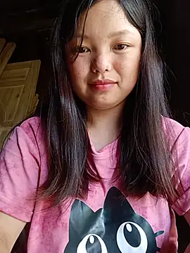 Snapshot of Linna-bae chatting on June 14, 2:24 am Linna-bae online show from June 14, 2:24 am