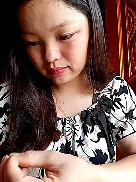 Snapshot of Linna-bae chatting on July 10, 2:11 am Linna-bae online show from July 10, 2:11 am