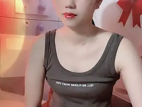 Snapshot of -Lylyn- chatting on June 9, 5:52 am -Lylyn- online show from June 9, 5:52 am