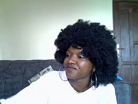 Snapshot of Urfavvduo chatting on July 15, 8:43 am Urfavvduo online show from July 15, 8:43 am