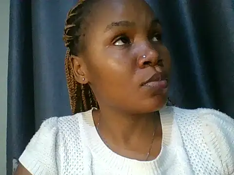 CreamyQueen254 online show from July 15, 5:31 pm