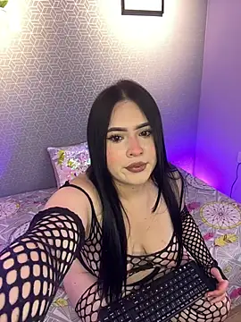 Snapshot of Bloomie_1 chatting on July 1, 8:20 pm Bloomie 1 online show from July 1, 8:20 pm