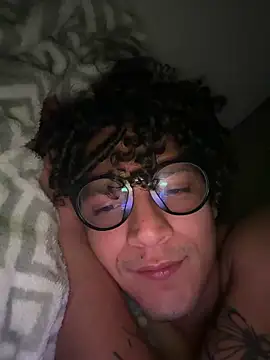 Snapshot of titanpulse chatting on June 14, 3:19 am titanpulse online show from June 14, 3:19 am