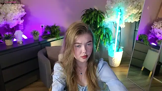Snapshot of Lina_deels chatting on July 12, 6:53 pm Lina deels online show from July 12, 6:53 pm