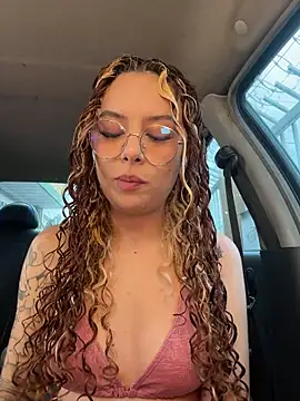 Snapshot of Joyce-fire chatting on July 16, 7:11 pm Joyce-fire online show from July 16, 7:11 pm