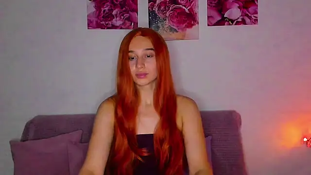 Camilla  Noor online show from July 17, 7:55 pm