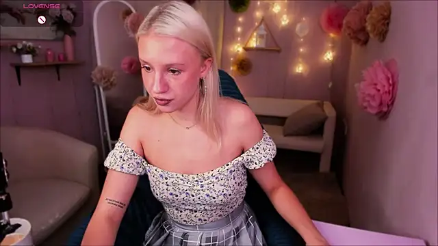 Angel Tessa online show from July 29, 8:52 pm
