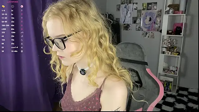 evetease online show from July 4, 4:41 am