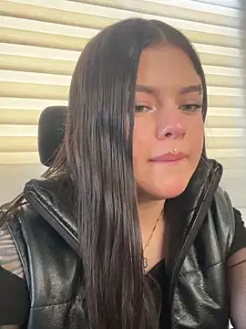 Snapshot of Camila_Duarte_2 chatting on June 19, 4:02 pm Camila Duarte 2 online show from June 19, 4:02 pm