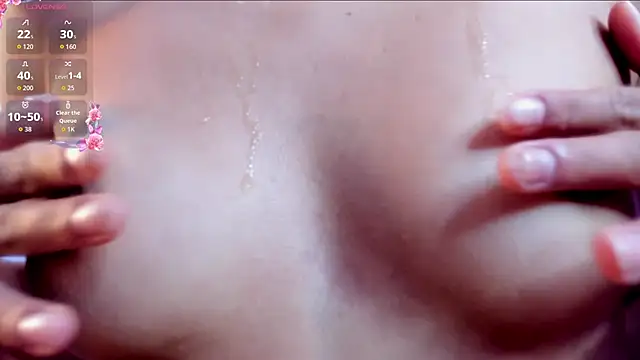 Snapshot of kat_cute__ chatting on June 20, 3:28 pm kat cute online show from June 20, 3:28 pm