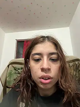 Cherry Luna1 online show from June 19, 11:42 pm