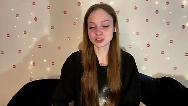 Snapshot of itskylieee chatting on July 18, 9:18 am itskylieee online show from July 18, 9:18 am