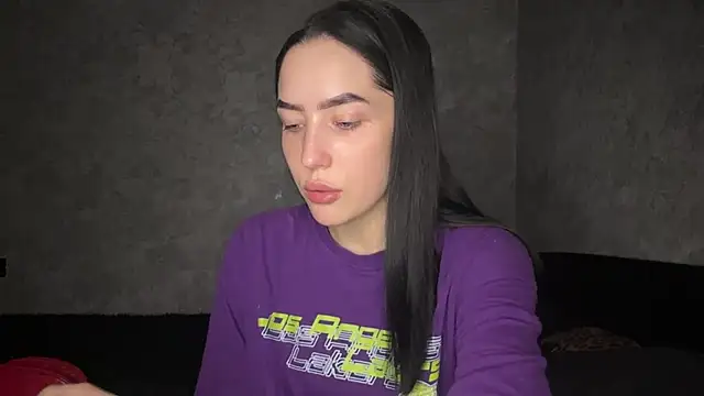 Snapshot of Ailish_Loveee chatting on June 27, 3:51 pm Ailish Loveee online show from June 27, 3:51 pm