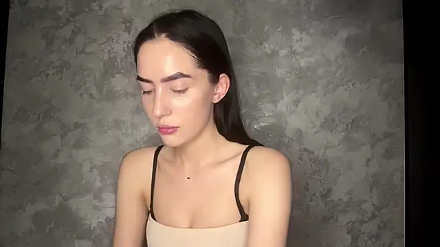 Snapshot of Ailish_Loveee chatting on July 18, 4:26 pm Ailish Loveee online show from July 18, 4:26 pm