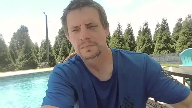 Snapshot of Daddy_Smallz_xxx chatting on June 11, 5:21 pm Daddy Smallz xxx online show from June 11, 5:21 pm
