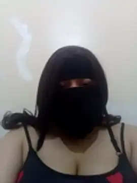 Snapshot of daloua_sexy chatting on June 11, 11:13 pm daloua sexy online show from June 11, 11:13 pm