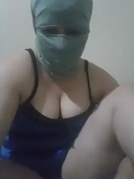 Snapshot of daloua_sexy chatting on June 25, 12:08 am daloua sexy online show from June 25, 12:08 am