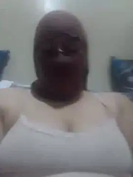 Snapshot of daloua_sexy chatting on July 5, 12:26 am daloua sexy online show from July 5, 12:26 am