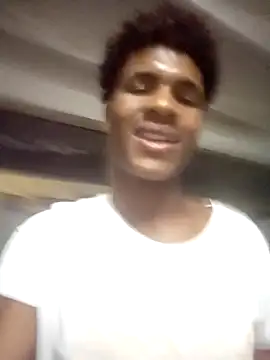 dantecruz19 online show from July 12, 3:07 am