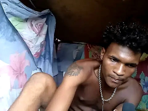 dantecruz19 online show from July 12, 8:31 pm