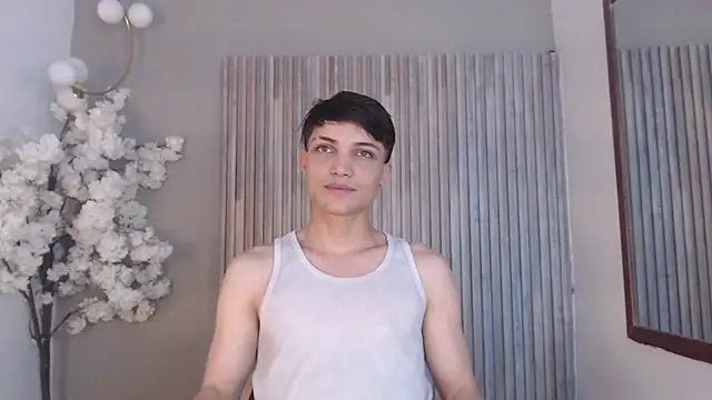 Snapshot of Jay_Smile chatting on June 25, 8:36 pm Jay Smile online show from June 25, 8:36 pm